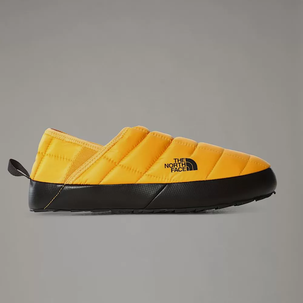 Shop The North Face Męskie Kapcie ThermoBall™ V Traction Summit Gold-TNF Black