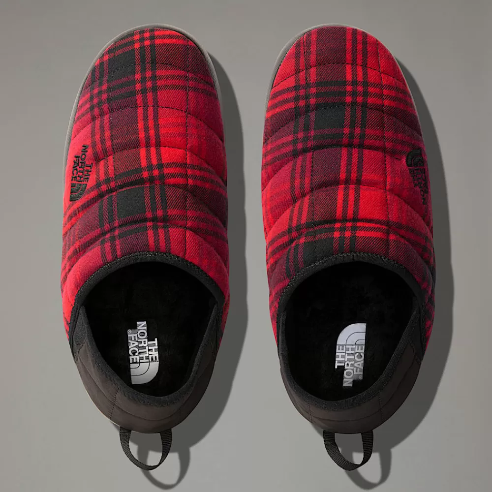 Shop The North Face Męskie Kapcie ThermoBall™ V Traction Novelty TNF RED YARN DYE PLAID/TNF BLACK